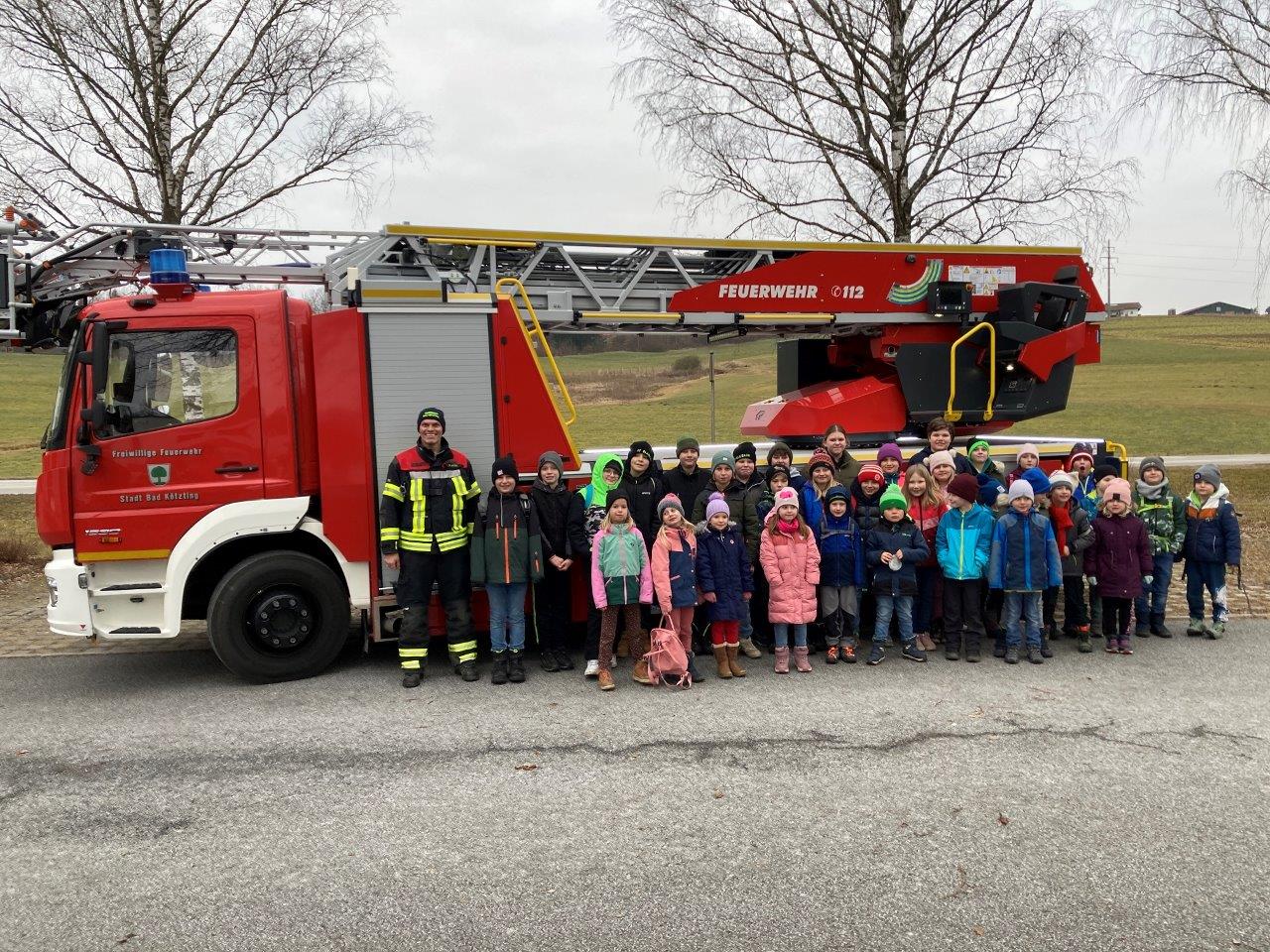 Stadtfeuerwehr begeisterte Kinderfeuerwehren