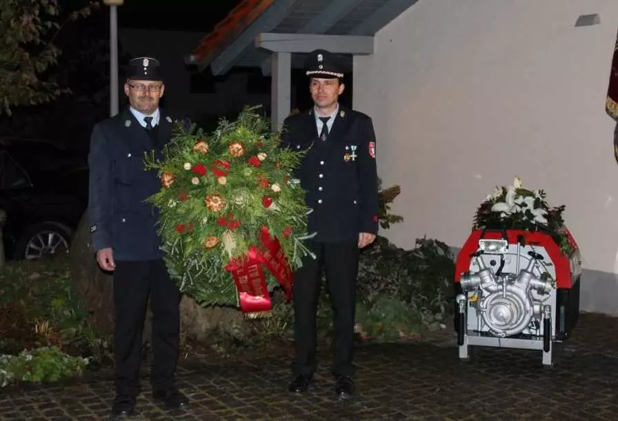 Jahrtag der FF Blaibach am 22. Oktober 2011 mit Segnung der neuen Tragkraftspritze